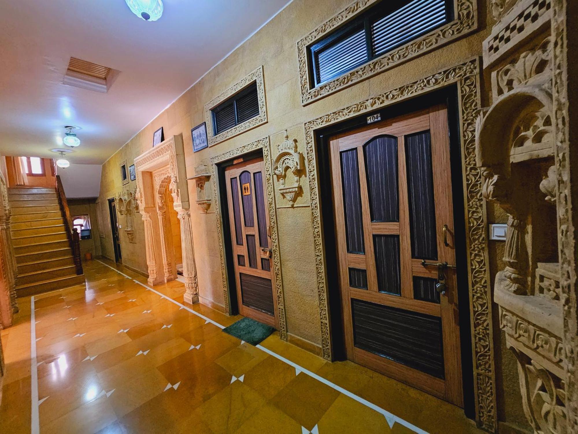 Hotel Royal Haveli Jaisalmer Buitenkant foto