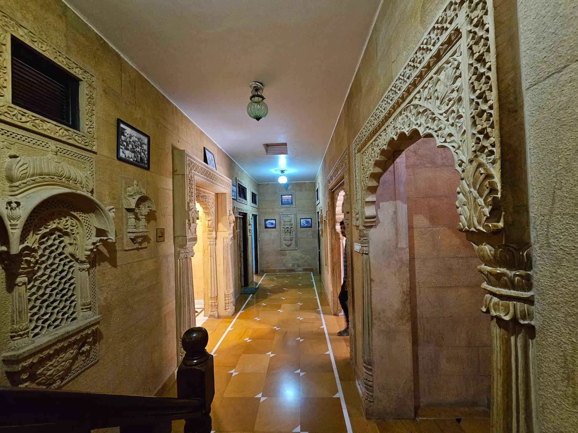 Hotel Royal Haveli Jaisalmer Buitenkant foto