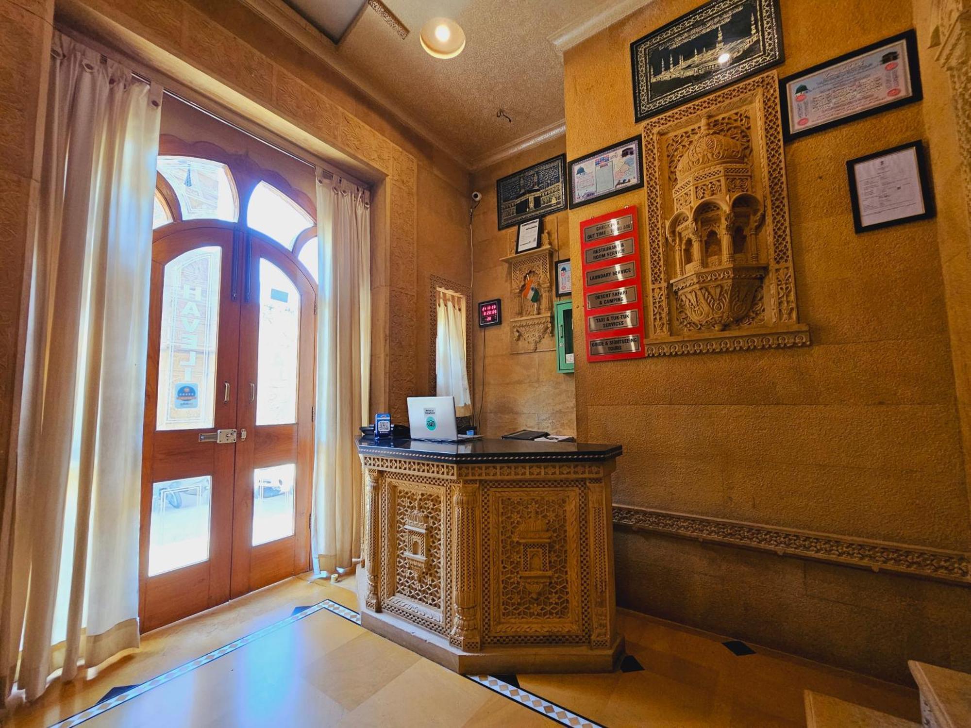 Hotel Royal Haveli Jaisalmer Buitenkant foto