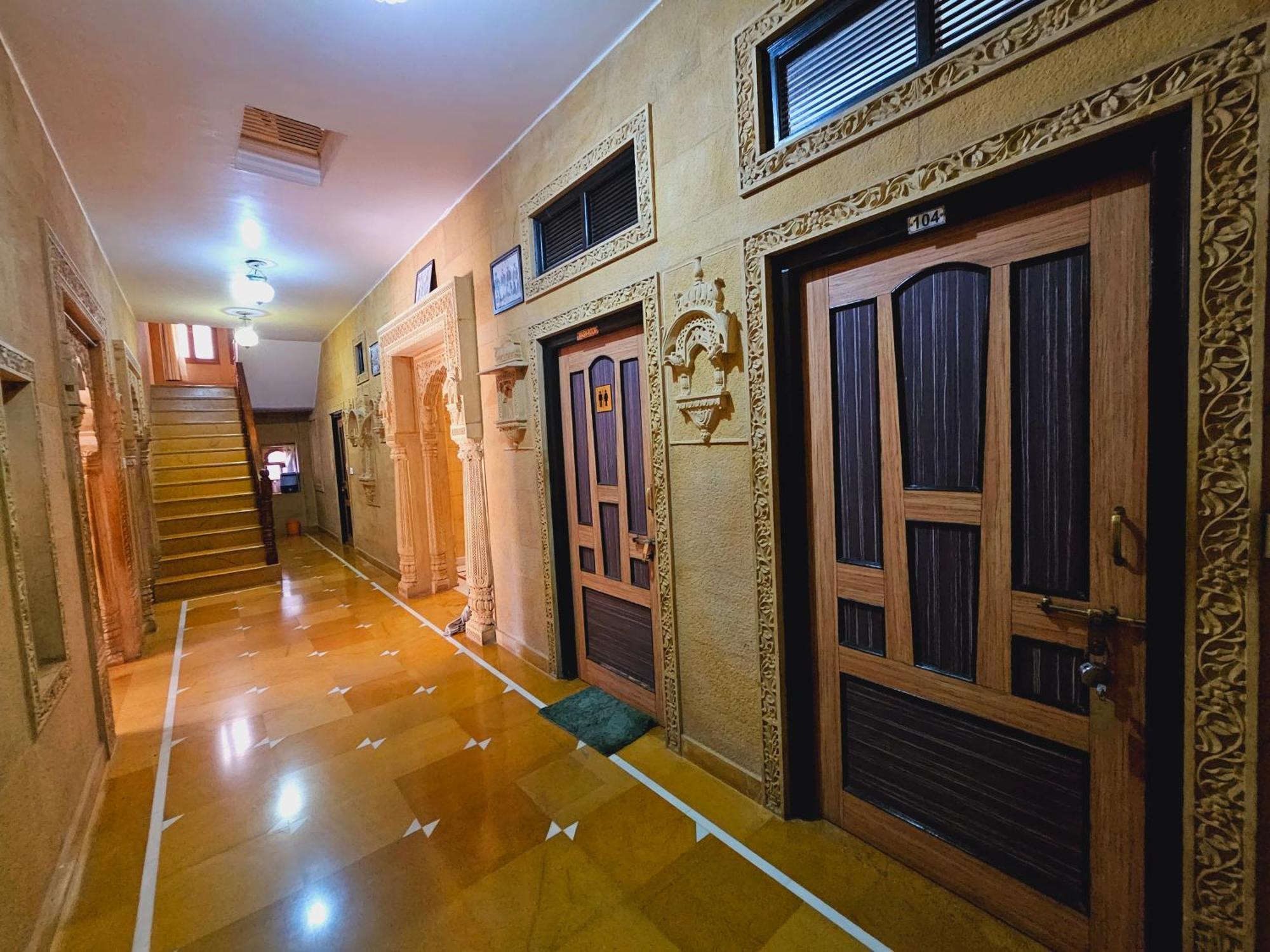 Hotel Royal Haveli Jaisalmer Buitenkant foto