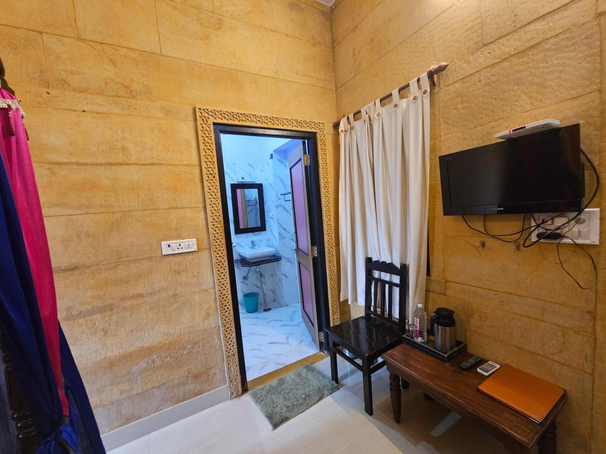 Hotel Royal Haveli Jaisalmer Buitenkant foto